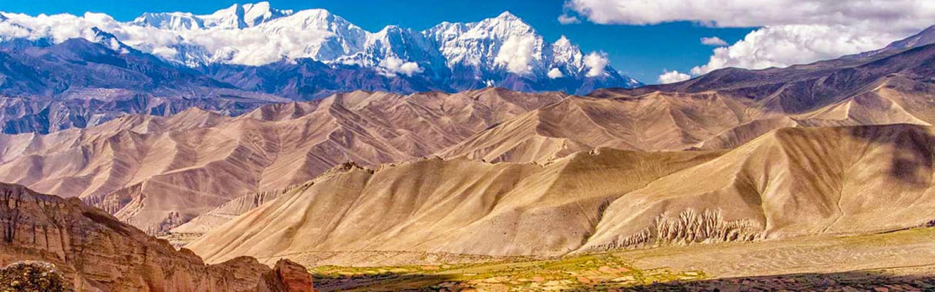Mustang mountain scenery